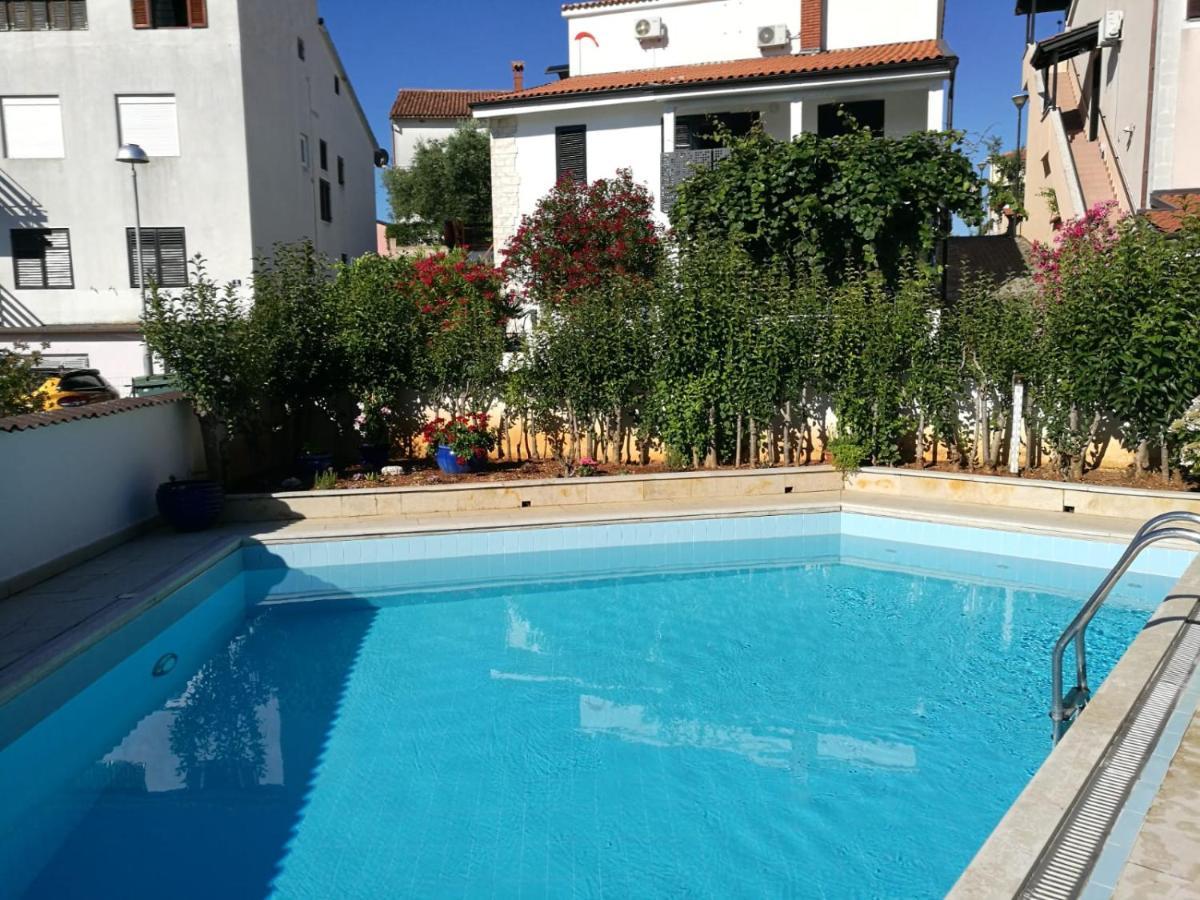 Ferienhaus Bozena Appartment 2 เวอร์ซาร์ ภายนอก รูปภาพ